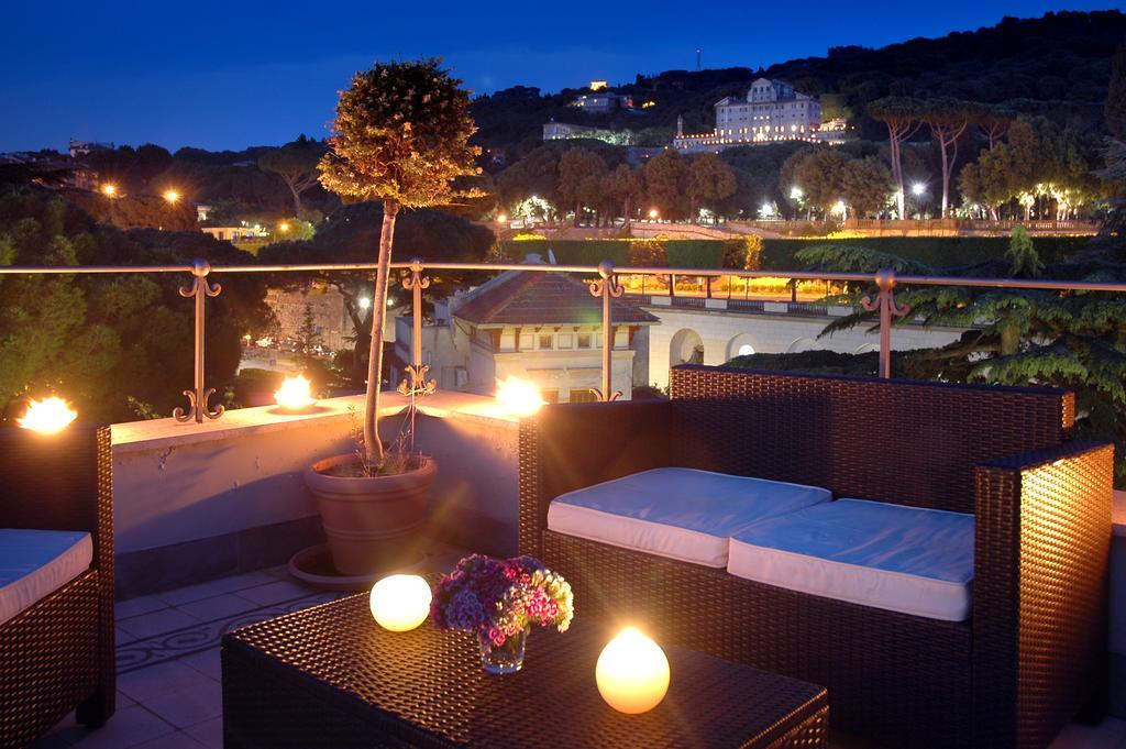 Hotel Flora Фраскати Экстерьер фото